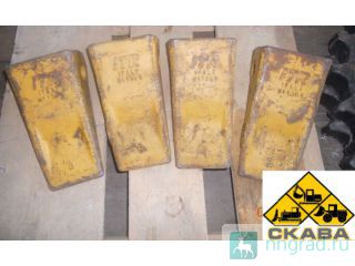   Komatsu PC400 () 208-70-14152  