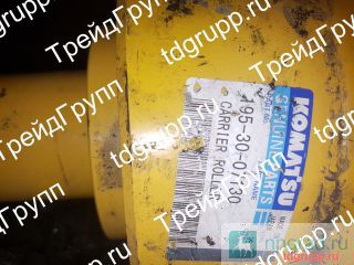 195-30-07130   (Carrier roller) Komatsu D375A  
