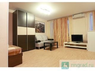 ���� �� ���� � ����� ��������-������ �� ��. ������, 102 ������ ��������